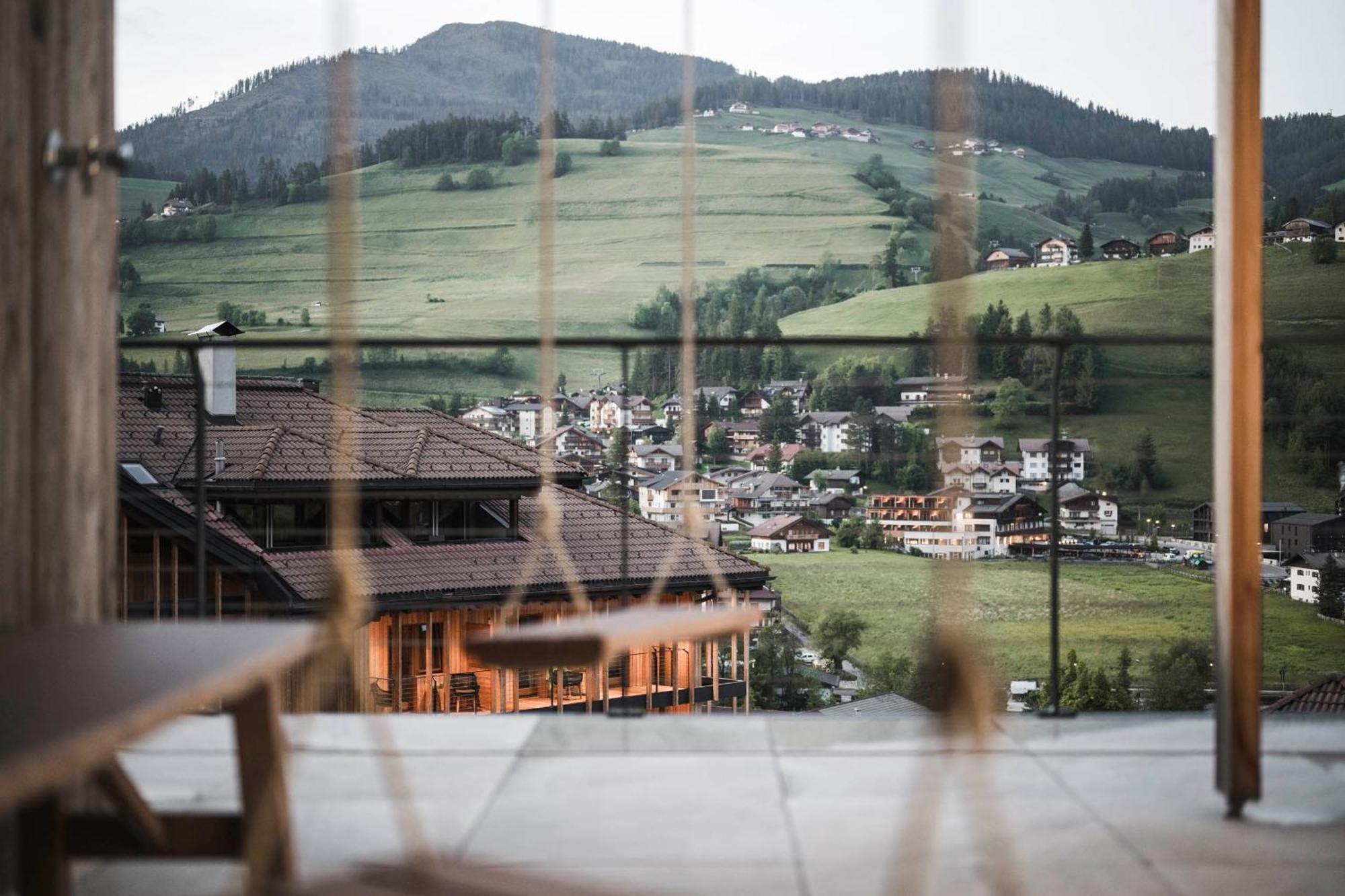 Excelsior Dolomites Life Resort 圣维吉利奥 外观 照片